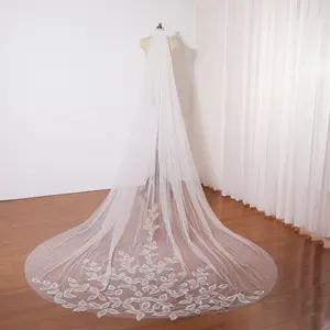 Luxury shiny beaded wedding veil, Sparkling sequined bridal veil, Cathedral wedding veil leaf lace embroidery, Unique leaf veil, Handmade ivory veil cathedral length, One layer soft tulle veil