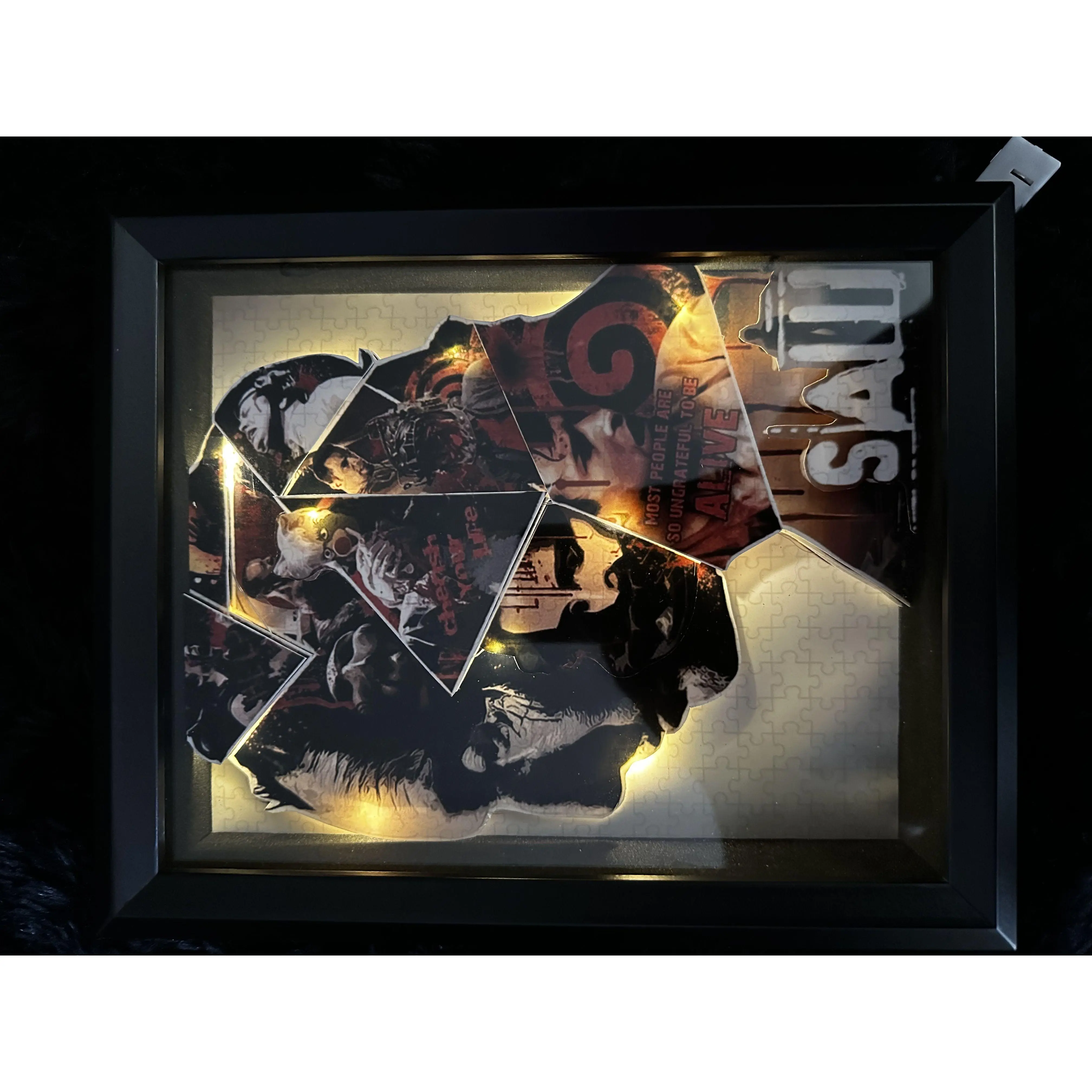 SAW inspired 3D Shadowbox