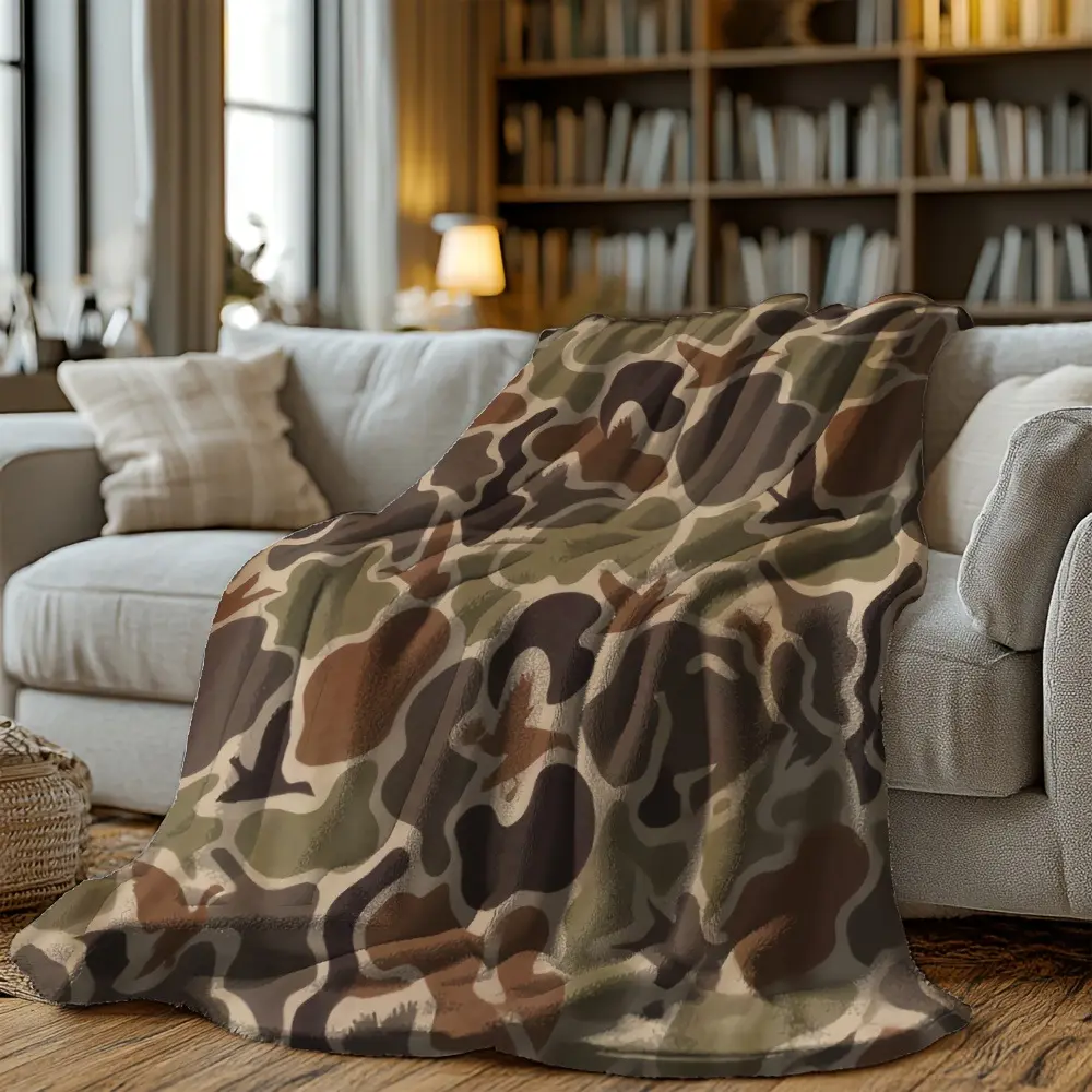 Vintage Duck Camo Blanket Suitable for Hunters, Retro Hunting Camouflage Throw with Duck, Soft Flannel Bedspread for Car Travel, Home Gift for Men & Women, Adults, - Warmth
