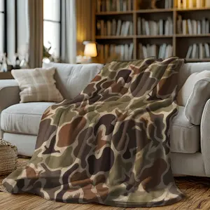 Vintage Duck Camo Blanket Suitable for Hunters, Retro Hunting Camouflage Throw with Duck, Soft Flannel Bedspread for Car Travel, Home Gift for Men & Women, Adults, - Warmth