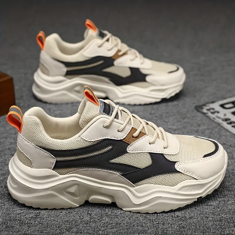 Men's sports shoes, made of breathable mesh material, lightweight, anti-slip, with excellent cushioning performance. Fashionable and casual sports shoes, suitable for running, walking, traveling and work environments.