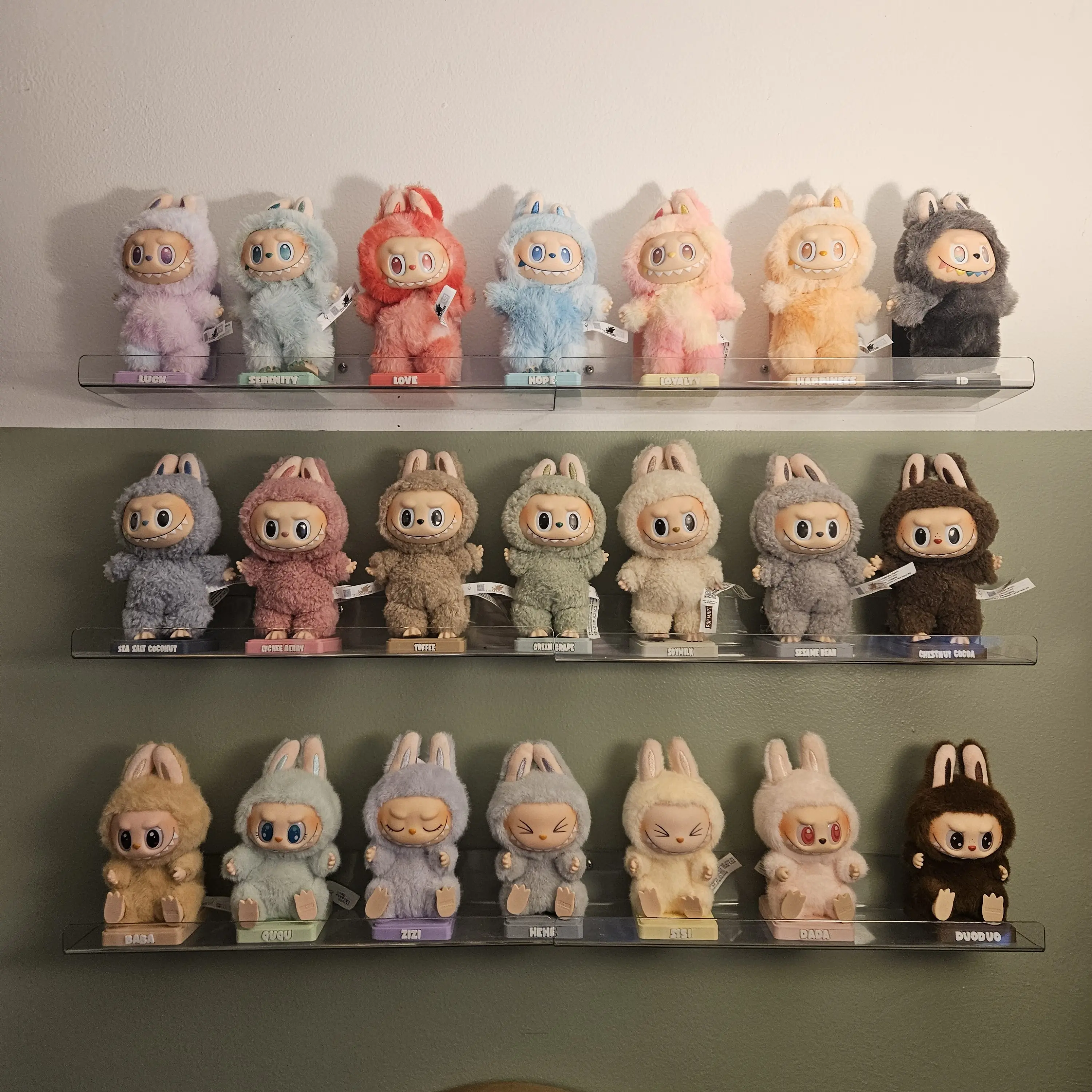 Complete Labubu Stand Collection (21 Stands) – Custom 3D Printed