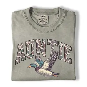 Comfort Colors Hunting Auntie Shirt, Camo Duck Hunting Shirt, Vintage Mallard Graphic Tee, Gift for Hunting Aunts