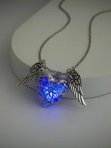 Hollow out Heart & Wing Design Pendant Necklace,  Fashionable Luminous Jewelry for Women for Gift, Elegant Fashion Accessories for Daily Wear, Valentine's Day, Gift