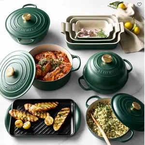 Ne CreWset Enameled Cast Iron Bread Oven