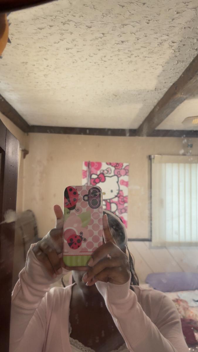 Item: Mixed Color 1, iPhone 16