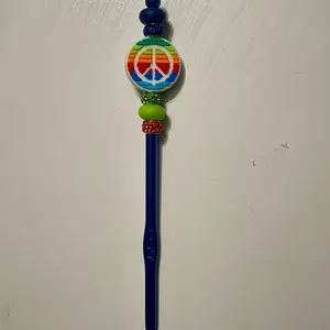 Groovy 6mm Crochet Hook with Peace Sign Charm