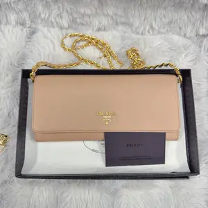 Pre-owned PRADA leather Shoulder Bags Saffiano Metal Oro Wallet on Chain XiaoTang0047