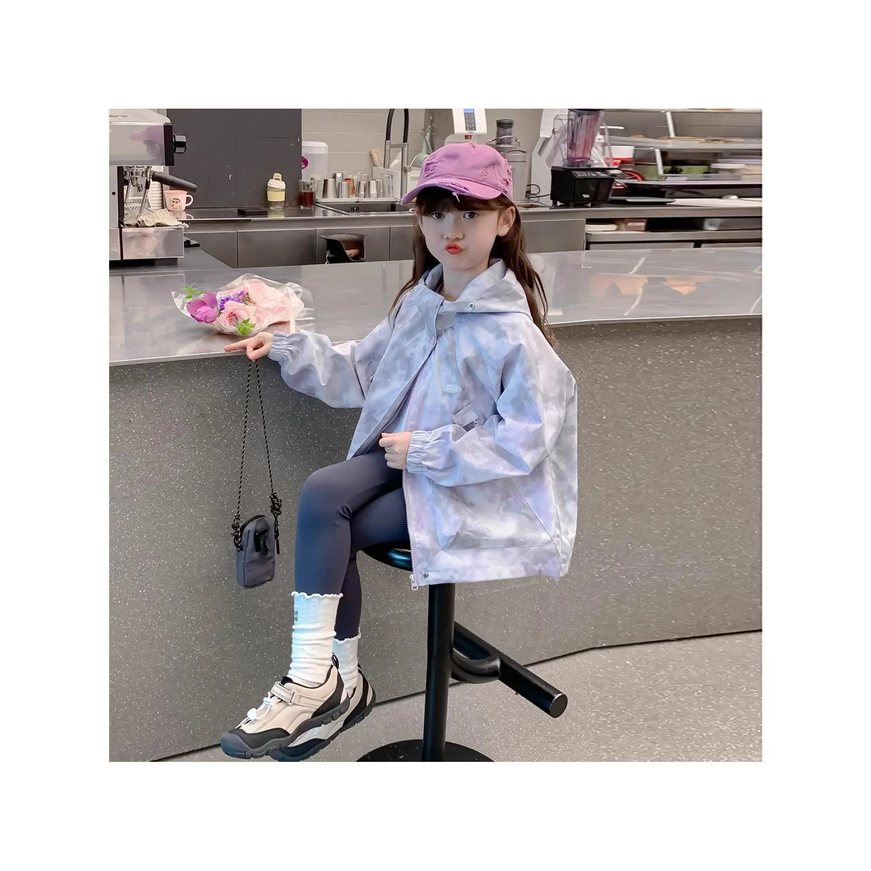 Girls' Windbreaker Jacket Spring and Autumn 2026 |       New Fashionable Autumn Windproof Coat with Long Sleeves, Camo Pattern, Hooded Style, Non-Stretch Fiber