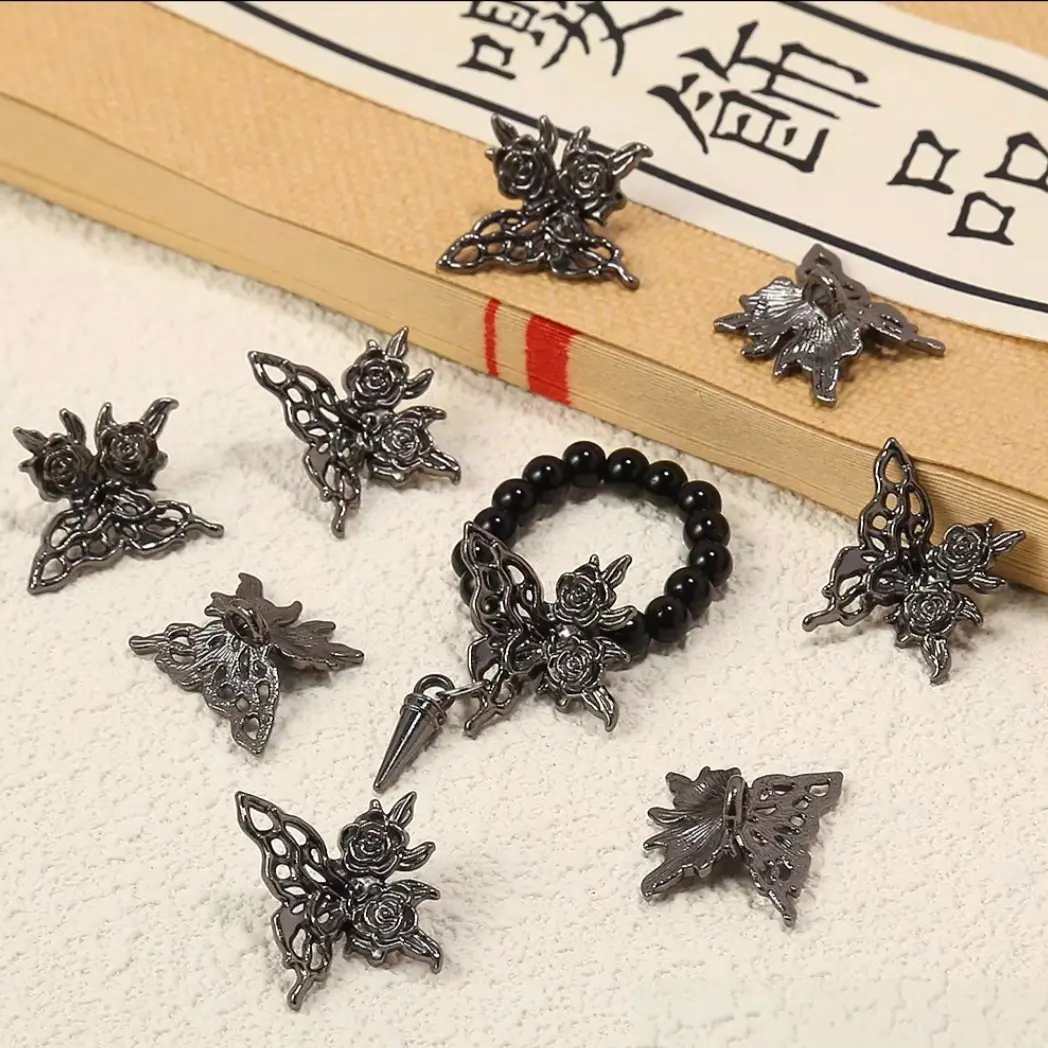 Black Rose-Butterfly Spacer