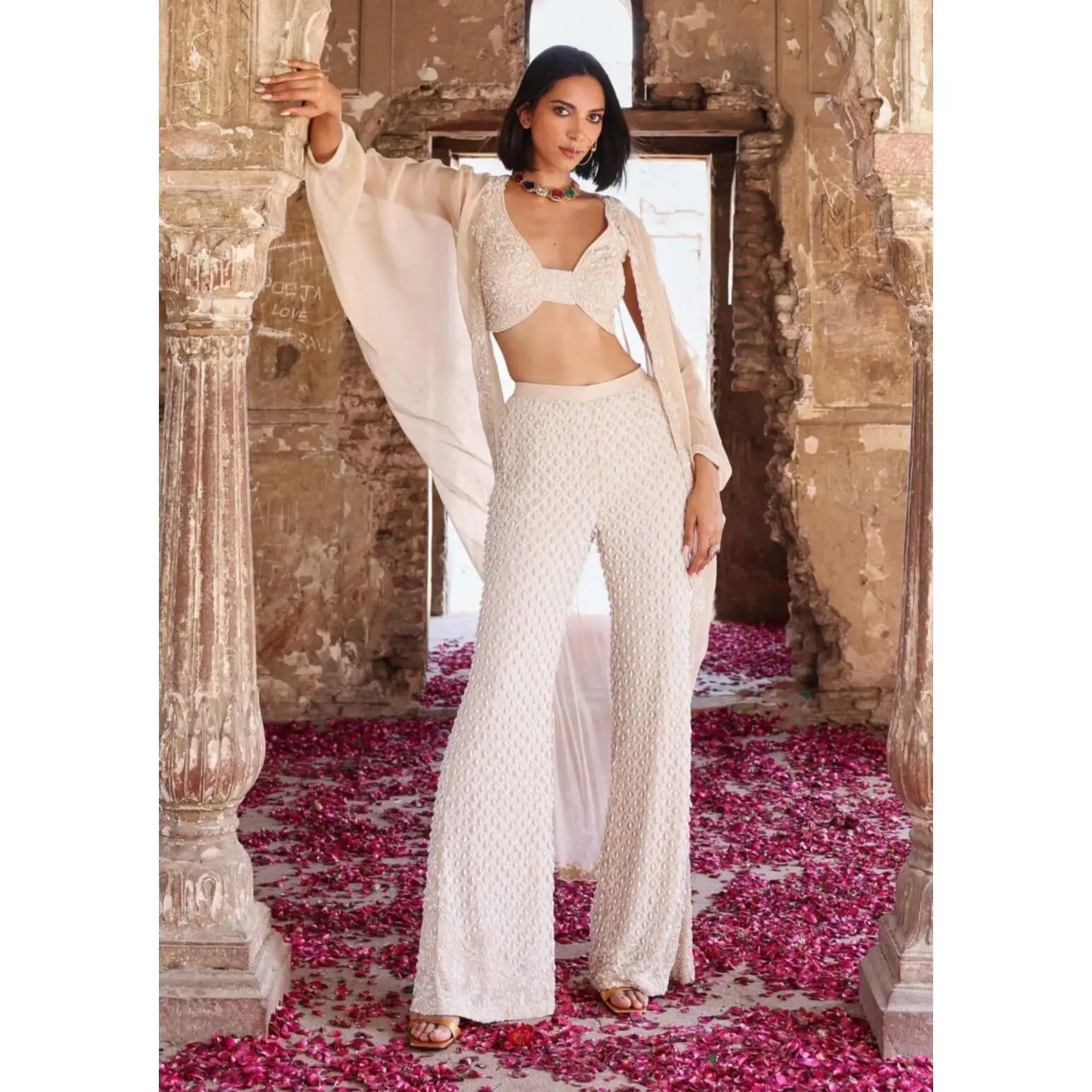 Niveda ivory top with cape and pants