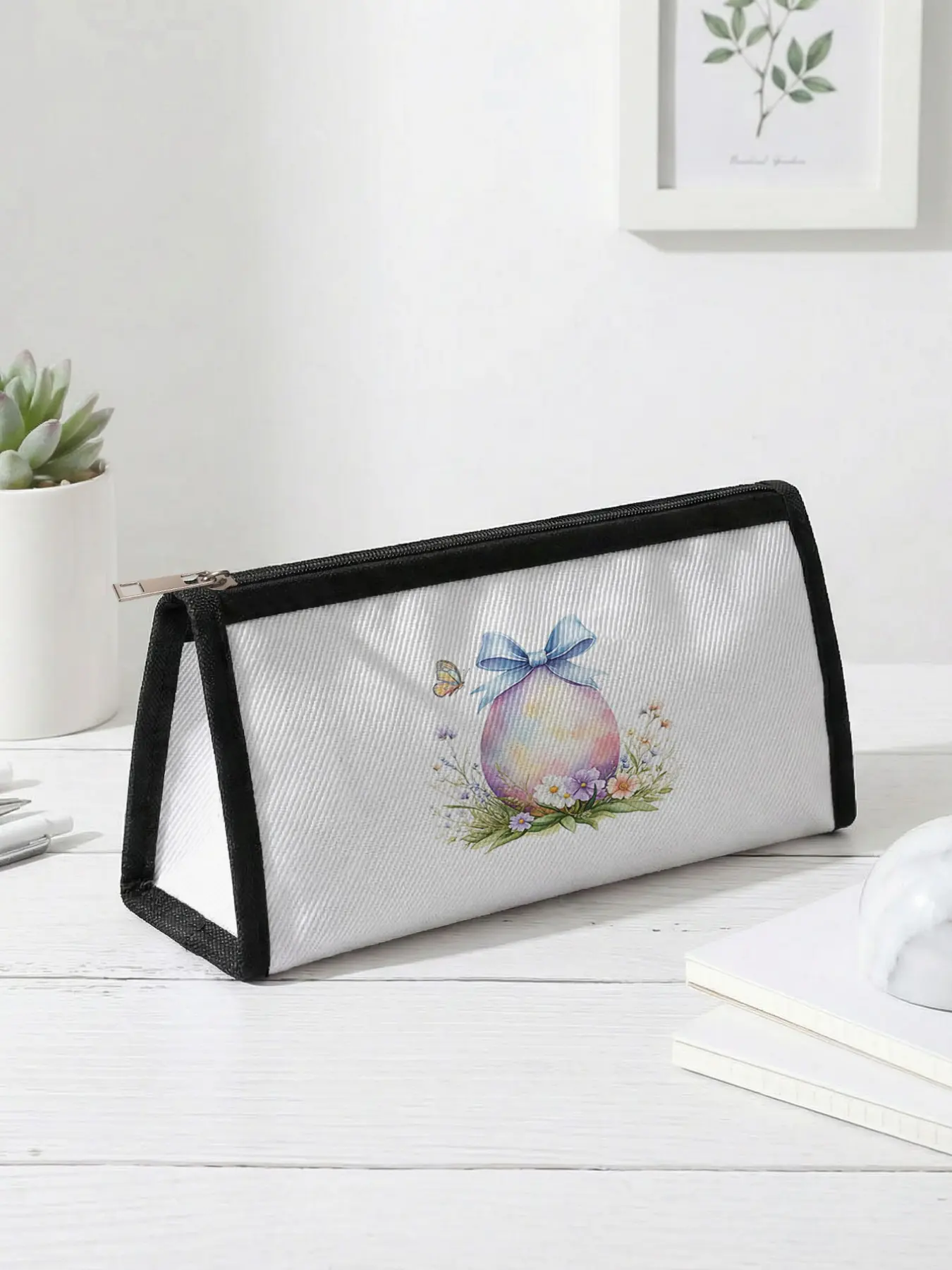 Easter Limited Edition Egg Wreath Pattern Pencil Case, Triangular Capacity, Portable Size, Student School Office Use, Casual Style