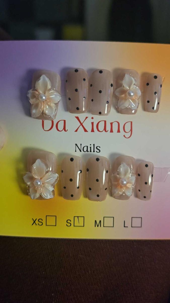 Item: 40$, host:zora