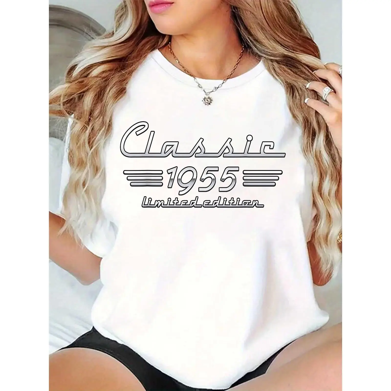 Women's Classic 1955 Limited Edition Graphic T-Shirt - Comfortable Basic Short-Sleeve Round Neck Tops, Vintage-Inspired Casual Daily Wear Ladies Tee, Shortsleeve