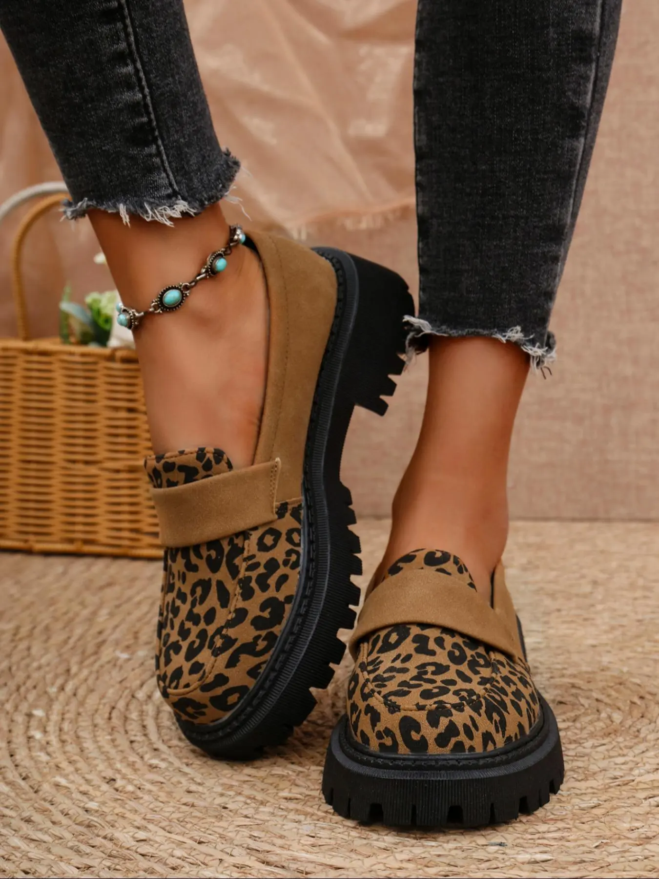 Women's Fashionable Leopard Pattern Slip on Loafers, Affordable Loafers, Casual Comfortable Thick Sole Flat Round Toe Shoes for Daily Wear, Trendy All-match Shoes for Women & Girls, Casual Flats