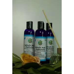 Salicylic Acid + Hyaluronic Facial Cleanser