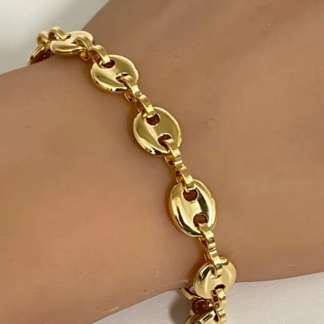 18k Gold Plated Bracelet 7.5 inches