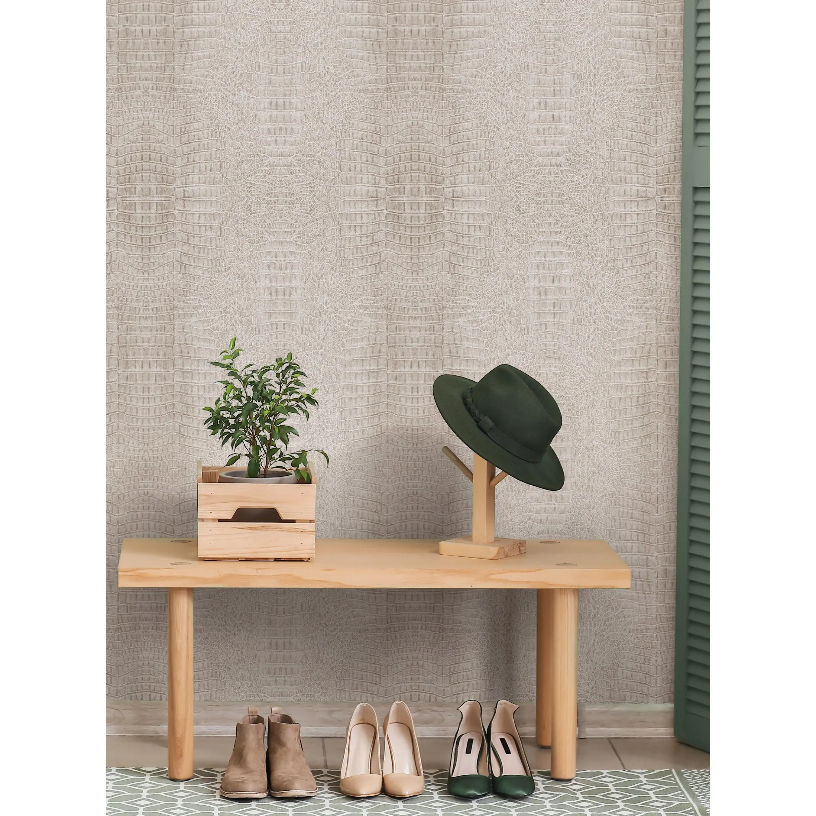 Crocodile Animal Print Auto-Adhesive Peel-and-Stick Decorative Wallpaper, Ideal for Living Room Home Improvement, Animal Print Wallpaper