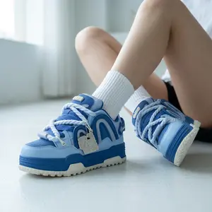 Q-AND Unisex Bread Shoes EU37-44, Thick Platform Elevated Sneakers, Soft Cushioned Non Slip Breathable Casual Sport Footwear for Men Women, All Season Comfort for Daily Wear Commute Hiking Running Street Fashion Outdoor School Everyday Stylish Lightweight