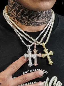 LYEECYEE Fashion Hip-Hop Jewelry Pendant, Cross Pendant Retro Hip-Hop Trendy Streetwear Men's Necklace, the Perfect Gift for Festivals and Parties