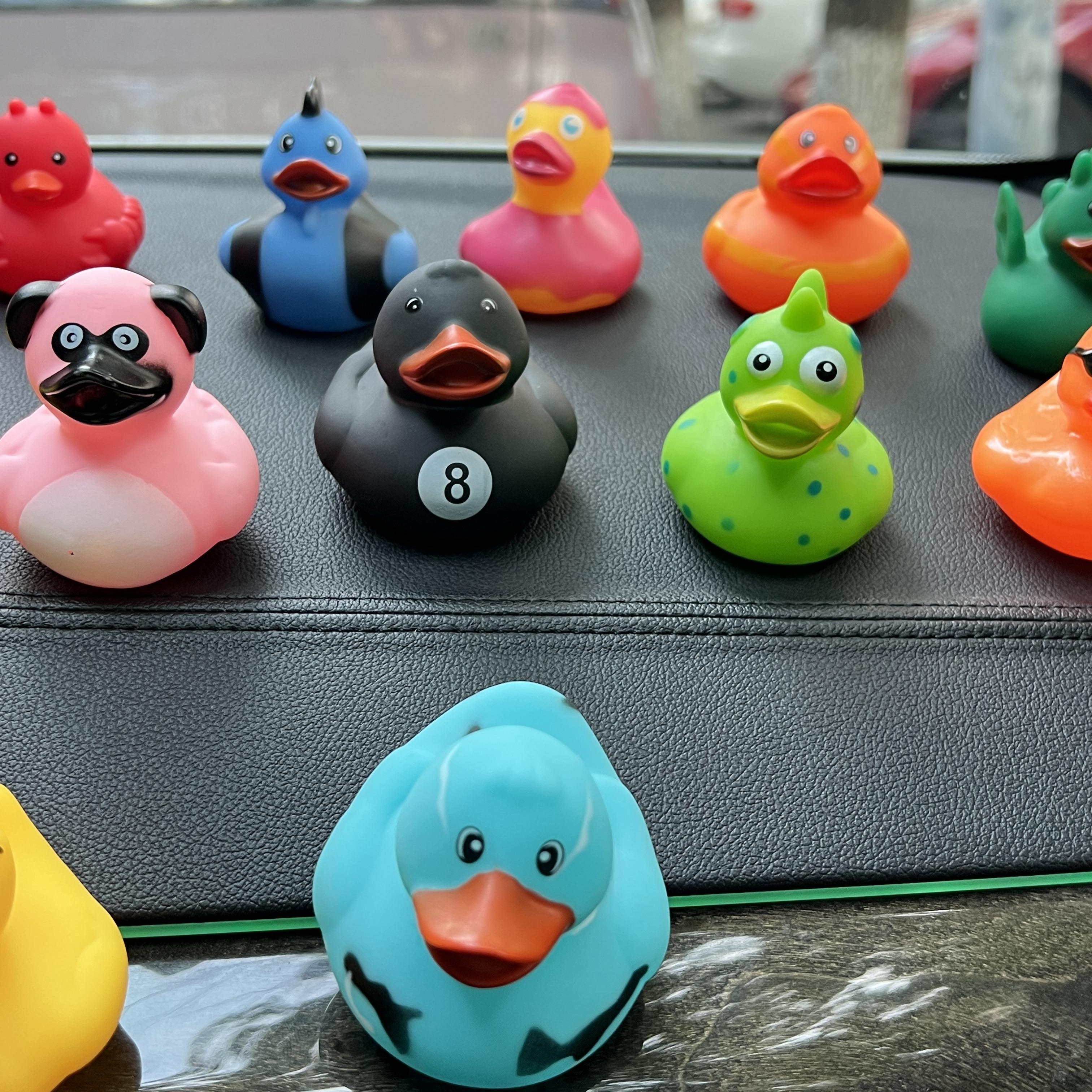 25-pcs Assorted Animal-Shaped Squeaky Rubber Ducks, Jeep Ducking Decor, Colorful Cartoon Vehicle Ornaments for Adult Car/Motorcycle Road Trip Drivers (Sports & Outdoor Leisure Accessory)
