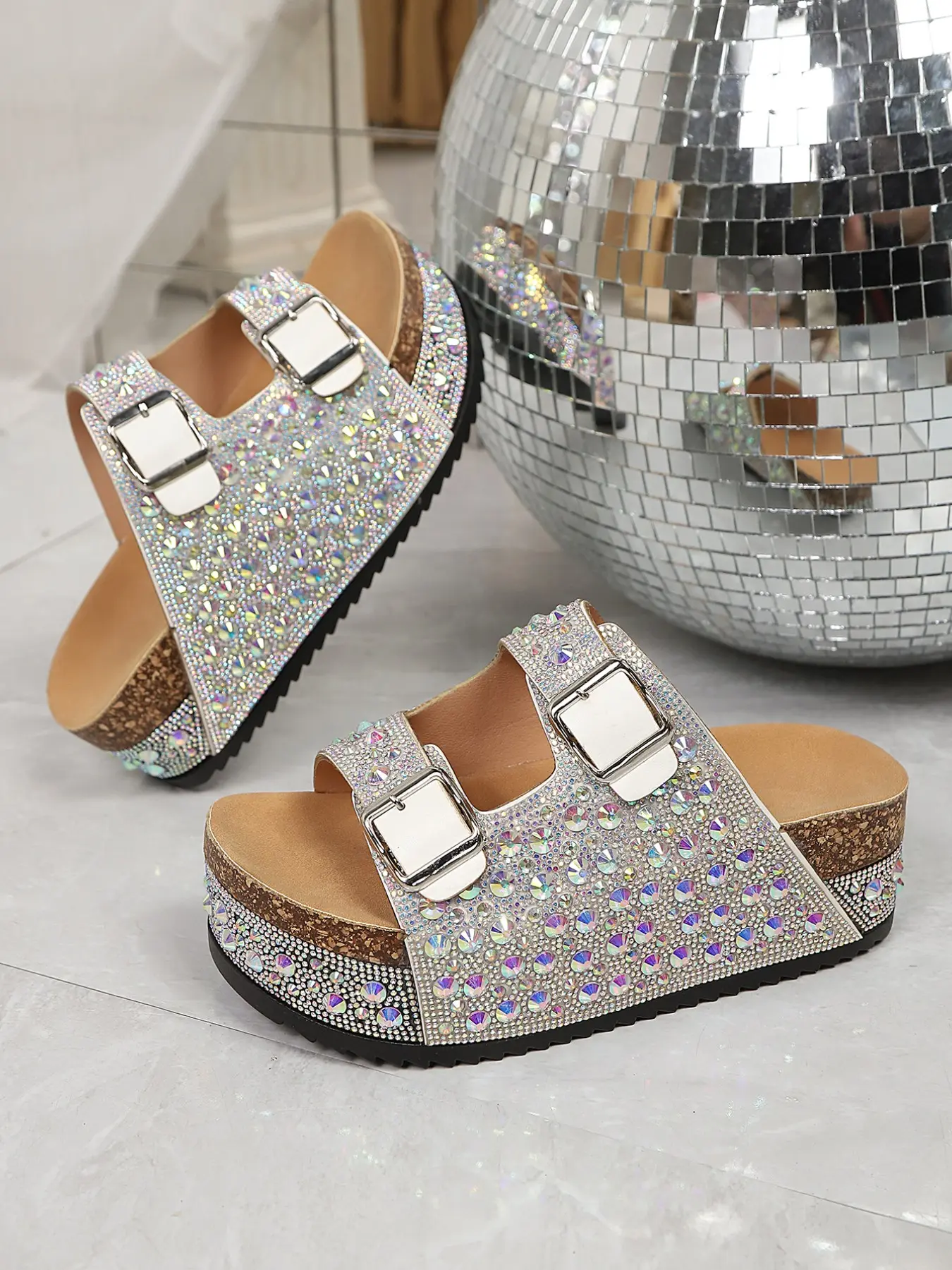 New Summer Women's Fashion Rhinestone Fisherman Sandals, Fashionable Sandals, Flat Bottom Beach Shoes, Thick Sole Jute Rope Water Drill Soft Wood Slip-On