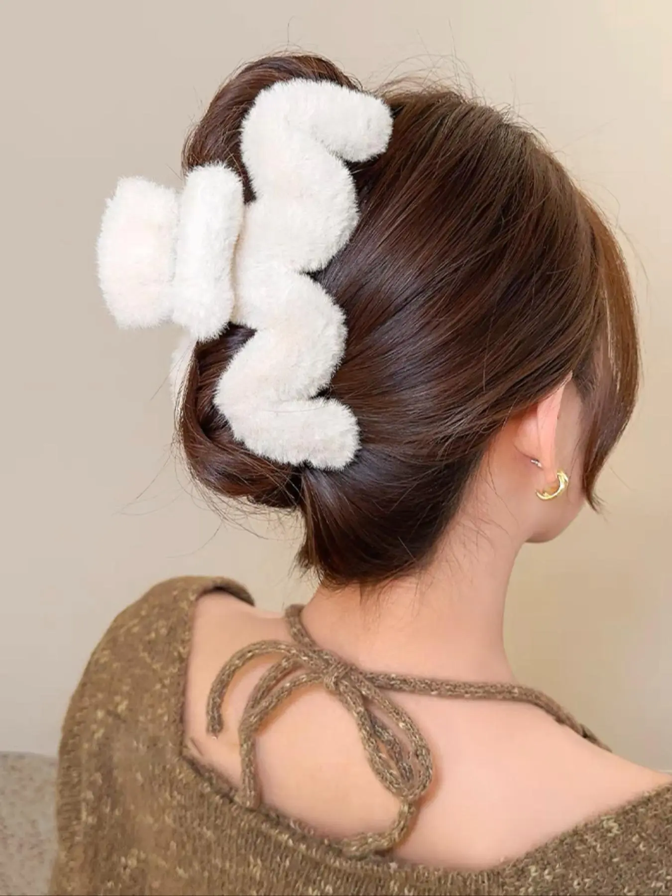 Cute Plush Hair Claw, Fashionable Hair Accessories for Women & Girls, Minimalist Headwear Suitable for Thick Hair, Fashion Hair Accessories for Party, Daily Clothing Decor, Fuzzy Hair Clip, Super Cute Clips
