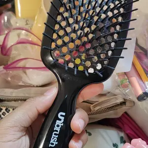 Product Review of Unbrush Detangling Hair Brush by FHI Heat from S**y F**a