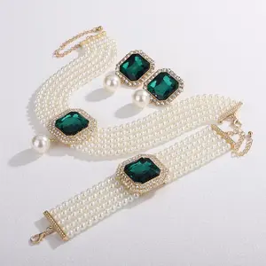 Yeelery gold-plated faux pearl choker necklace and earrings set for women, crystal rhinestone pearl statement necklace and earrings, wedding-style pearl diamond jewelry set (suitable for weddings, daily dates, banquets)