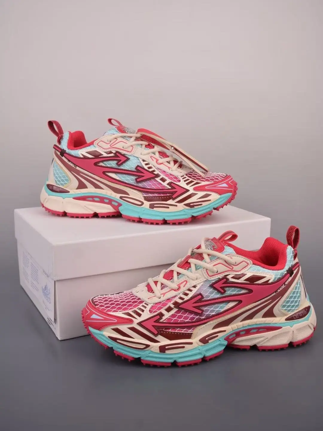 Eye-Catching Cream Rose Mint Y2K Retro Chunky Outdoor Athletic Shoes Dual Arrow Signature Graphic Hollow Breathable Grid Mesh Anti-Collision Reinforced Toe Cap Lightweight All-Day Comfort Footwear For Teen Girls & Y2K Outdoor Streetwear Lovers