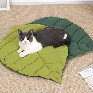 26.7 X 19.6Inch Leaf Shaped Cotton Cat Bed Pad, Warming Cat Mat, Pet Warming Pad for Cats, Warmer Mat for Feral and Indoor Cats, 2025 Enlarged and Thickened Leaf Beds
