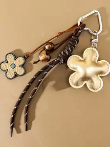 25 Fall Winter Leopard Sunflower with Heart Floral Beaded Woven Rope Pendant-5-Pointed Flower Bag Charm & Car Hanging Ornament,Faux PU Leather Sunflower Leopard Keychain for Bags Flower Pendant Charms Backpack Accessories