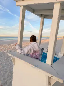 A casual, stylish hoodie featuring cute palm tree and shell embroidery—perfect for beach vacations, street-style outfits, or everyday home lounging. Easter clothing.