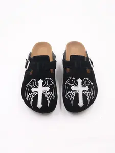 Men's Embroidered Sandals, Slip-On Wooden Clogs, Comfortable Footwear for Men, Stylish and Practical Design, Ideal for Daily Wear