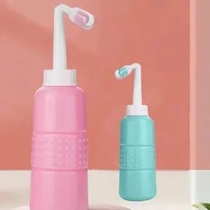 1pc Mini Handheld Bidet Sprayer for Personal, Portable Bidet Sprayer, Modern Bidet Sprayer, Travel Bidet with Handheld Bidet, Portable Bidet for Travel, Hygiene Care Bottom Wiper, 500ml Capacity Water Tank