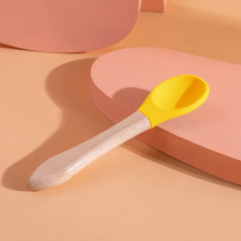 Dark yellow (silicone spoon with wooden handle)