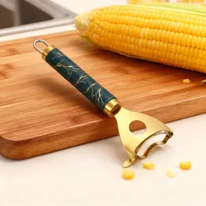 1 Golden Corn Cob Remover, Reusable Multifunctional Corn Cob Remover, Suitable for Home Kitchens, Camping, Picnics