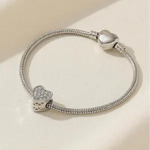 Women Elegant Silver Heart Clasp Bracelet Jewellery