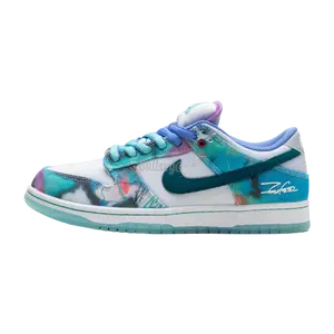 Nike SB Dunk Low "Futura Laboratories Bleached Aqua"
