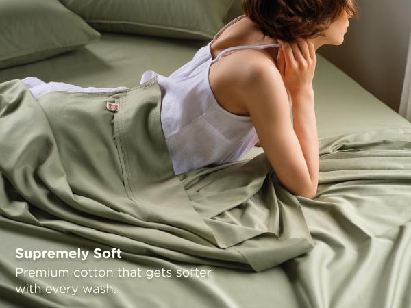 Bedsure Cooling Sheets, Rayon Derived from Bamboo & Cotton Blend, GentleSoft, Breathable,  Deep Pocket Up to 18 Inches, Hotel Luxury Bedding for Hot Sleepers