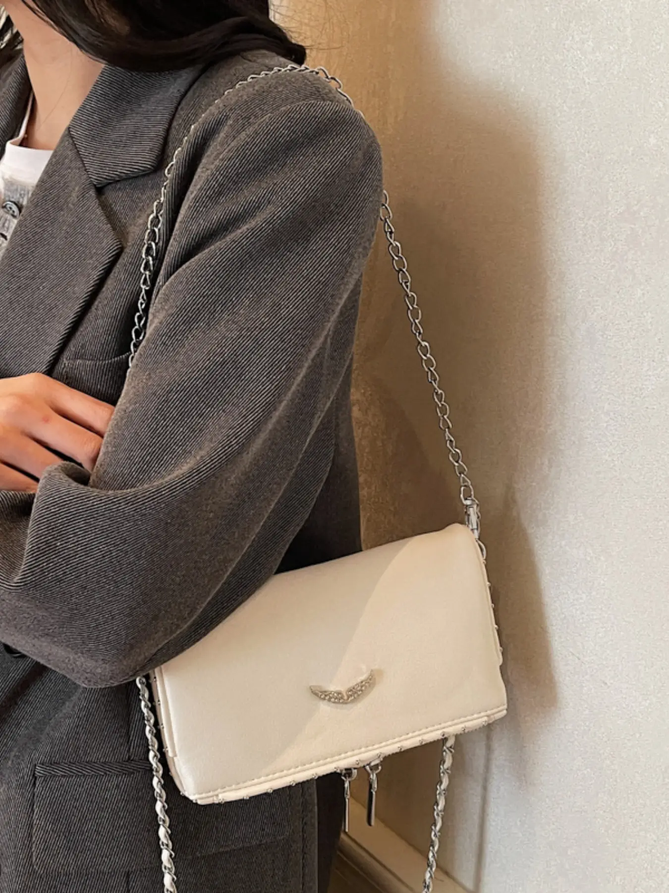 Elegant Women's Solid Color Handbag, Crossbody Chain Bag, Perfect Valentine's Day Gift, Fashion Multi-Functional Design, Chain Shoulder Strap, Flip Cover Closure, Fashionable Crossbody Bag, Stylish Crossbody Bags