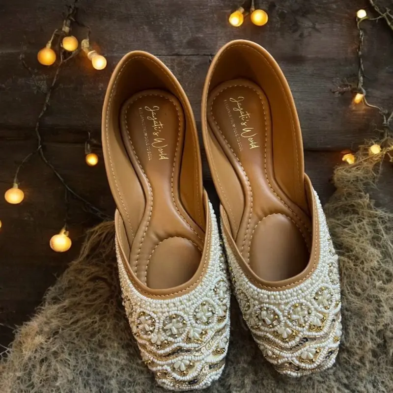 Women Punjabi Jutti Indian Shoes Khussa Soft Sole with Decorative Embellishments