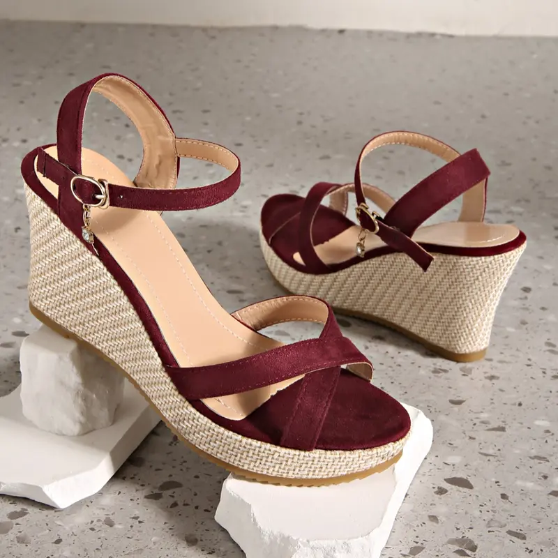 Summer Fresh Women's Casual Wedge Heeled Sandals, Peep Toe Wedges, Cross Strap & Buckle Design, Fashionable Stylish Simple Versatile Elegant Shoes, Perfect for Summer
