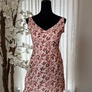 Cotton Short Kurtha Only - Pink Leaf Patterned Dress