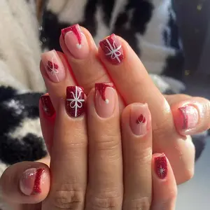 24pcs Short Square Press-On Nails, Heart Snowflake Christmas Hat Bow Design, Acrylic False Nails, Includes Jelly Glue and Nail File, Stylish Acrylic Nails