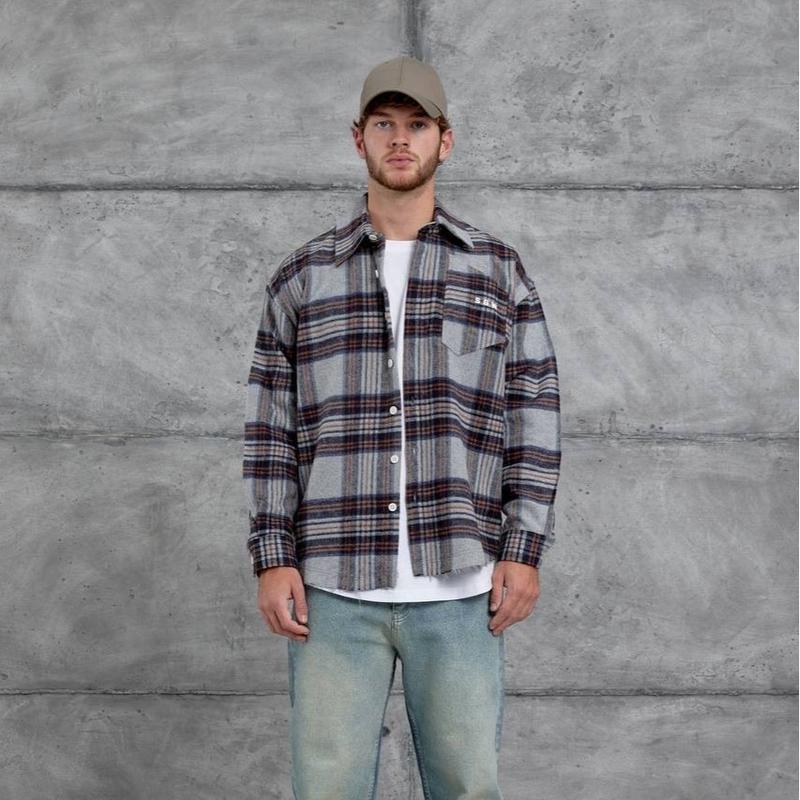Lightweight Flannel Men's Shacket - Plaid Design, Button Closure, Comfortable Fit