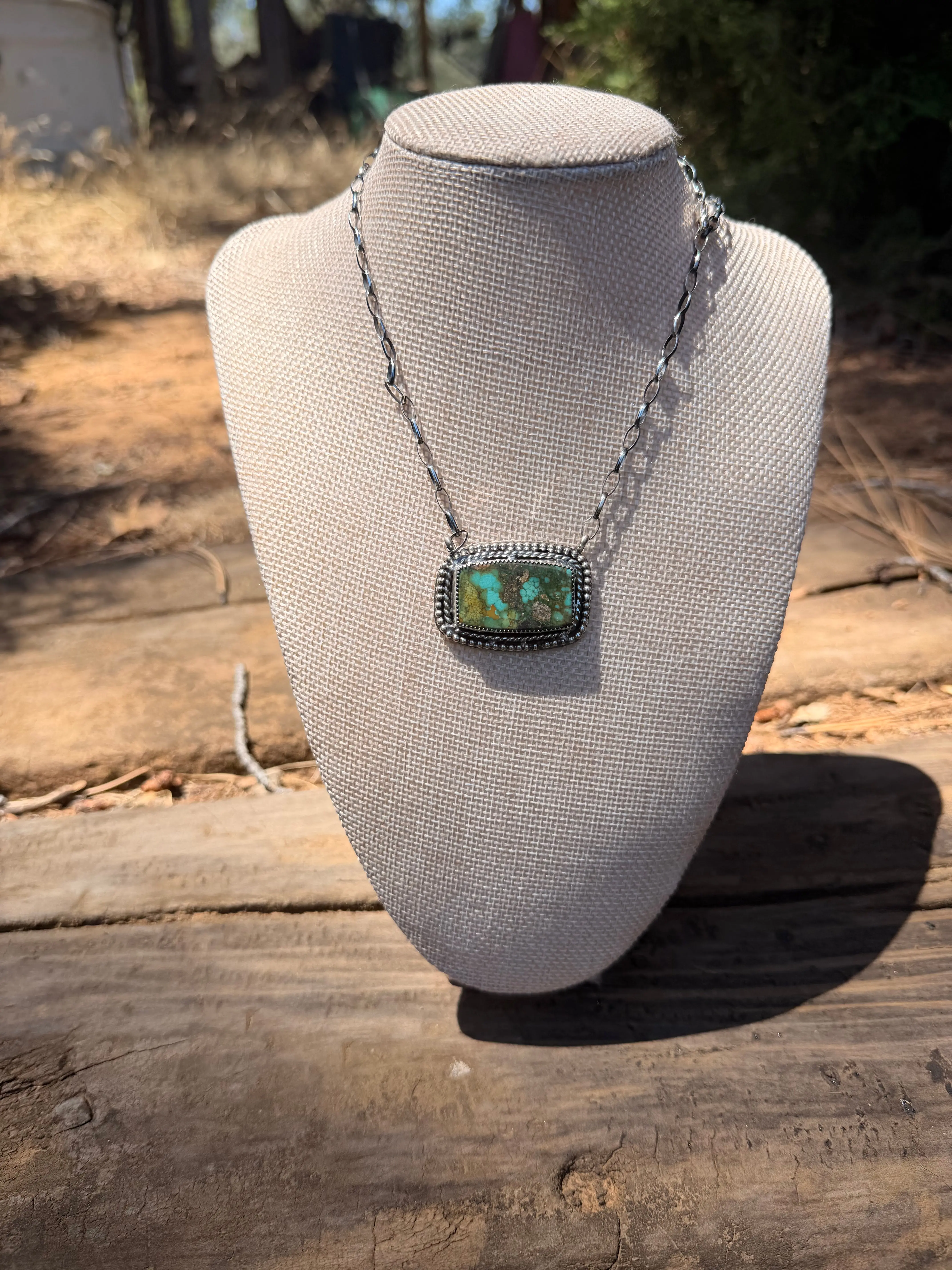 Royston bar necklace