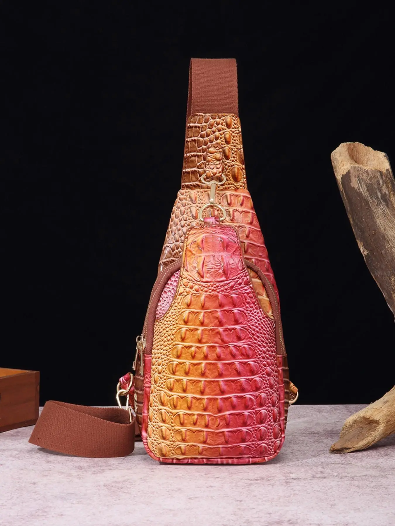 Valentine's Day Women's Fall/summer Fashion Embossed Fanny Pack As Gifts, Vintage Crossbody Bag, Retro All-match Women's Summer Accessories, Purses fo