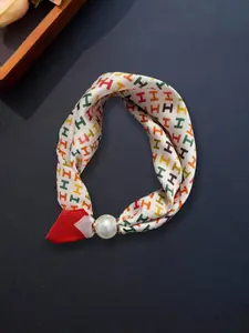 Pearl Magnetic Clasp Necklace Scarf, Colorful Letter H Pattern Pendant, Soft Comfortable Wrap, Fashion Accessory, Casual Versatile