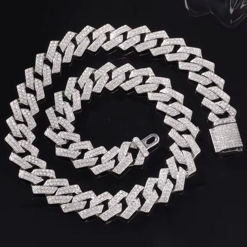 Cuban Link Chain for Men Women Diamond Necklaces Iced Out Chain Hip Hop Necklace Thick Silvery Chain